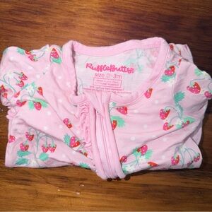 RuffleButts 0-3 Strawberry Footie